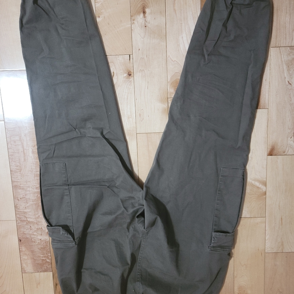 Cargo pants - Picture 3 of 4